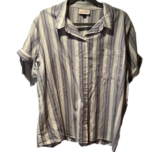 Universal threads nwot pretty striped button up top